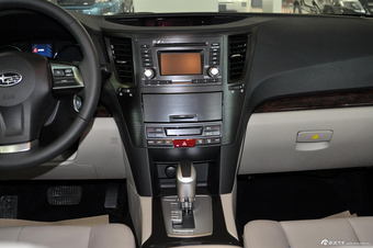 2013款傲虎2.5i豪华版