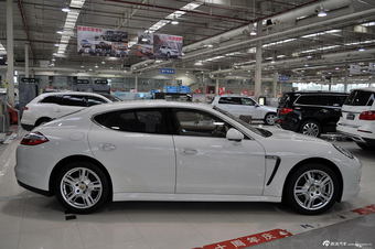 2010款保时捷 Panamera 4S 4.8L