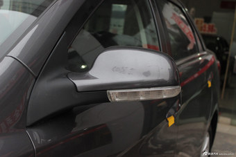 2013款东风风神S30 1.6L 手动尊雅型