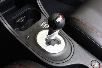 2014款MG3 1.5L自动豪华版