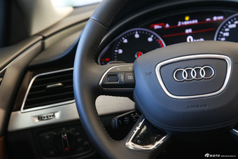 2014款奥迪A8L 3.0T自动45TFSI quattro专享型