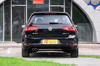 2015款高尔夫1.4TSI手动R-Line