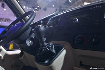 2014款江铃福特新世代全顺