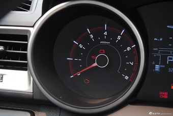 2015款蒂维拉 1.6L自动两驱致炫版