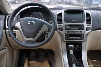 2012款奥轩G5 2.0L手动精英版两驱