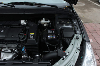 2013款东风风神S30 1.6L 手动尊雅型