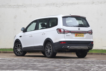 2016款风行SX6 1.6L自动尊享型