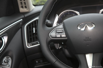 2015款英菲尼迪Q50L 2.0T自动豪华运动版