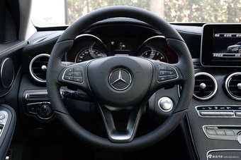 2015款奔驰C级C200L 2.0T自动运动版