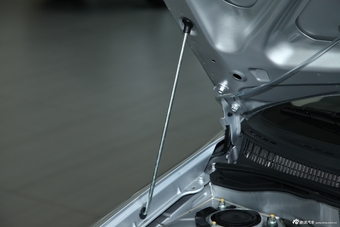 2013款花冠1.6L自动卓越版