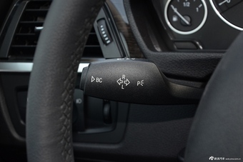 2016款宝马3系GT 328i 2.0T自动设计套装型