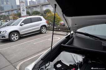 2013款汉兰达2.7L自动两驱紫金版5座