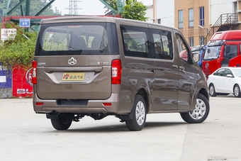 2016款睿行M90 2.0L手动标准型平顶掀背门