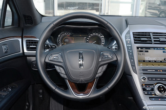 2017款林肯MKZ 2.0T自动尊雅版