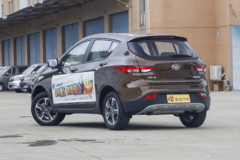 2015款骏派D60 1.8L自动尊贵型