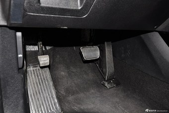 2015款索兰托L 2.4L GDI汽油四驱精英版