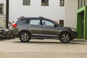 2015款哈弗H6升级版1.5T手动四驱精英型