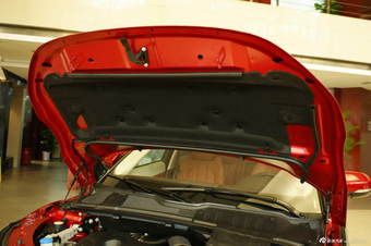 2011款揽胜极光2.0T