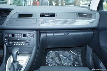 2012款东风雪铁龙C5