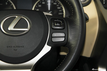 2015款雷克萨斯NX 2.0L自动200全驱锋尚版