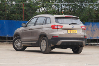 2016款CS75 2.0L手动领先型国4