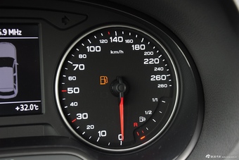 2015款奥迪A3 Sportback 35TFSI 300万纪念智领版