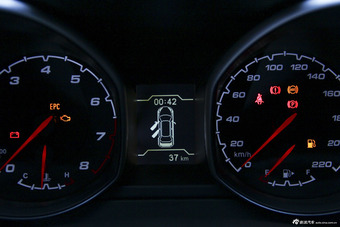 2015款瑞虎5 2.0L手动家享版