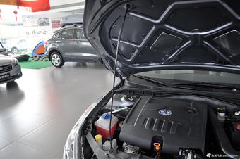 2013款奔腾B50 1.6L手动尊贵型