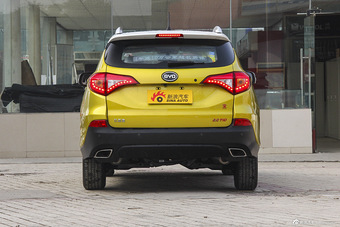 2016款比亚迪宋2.0TID自动尊贵型