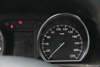 2015款众泰T600 2.0T自动尊贵型