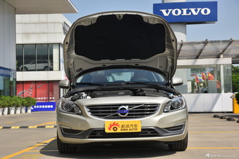 2016款沃尔沃S60L 2.0T自动 T5智驭版图片