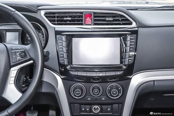 2014款风骏6 2.0T手动两驱领航型4D20B