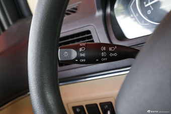 2015款 绅宝D20 1.5L自动三厢乐尚版