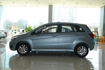 2012款北京汽车E系列1.3L乐尚手动版两厢图片