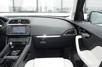 2016款捷豹F-PACE 2.0T自动都市尊享版