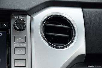 2016款坦途5.7L自动标准版