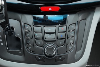 2016款瑞风M5 2.0T自动汽油公务版