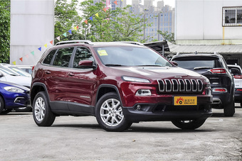 2016款自由光2.4L自动领先版