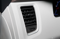 2014款纳智捷 5 Sedan荣耀导航版 1.8T自动尊贵型