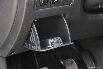 2014款北汽幻速S2豪华型