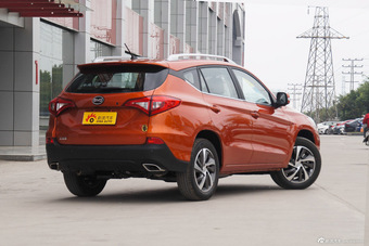 2016款比亚迪宋1.5TI手动尊贵型