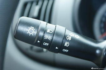 2012款东风悦达起亚福瑞迪纪念版