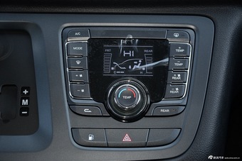 2016款上汽大通G10 2.0T自动豪华版