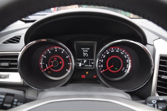 2015款蒂维拉 1.6L自动两驱致酷版