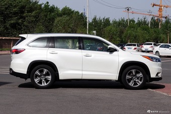 2015款汉兰达2.0T自动四驱至尊版7座