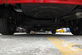 2014款众泰Z300 1.5L手动新视界豪华型