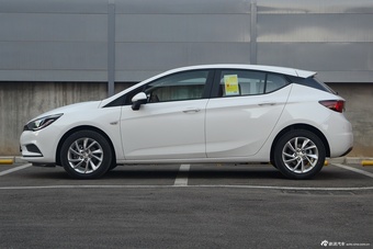 2016款威朗轿跑1.5L自动进取型15S