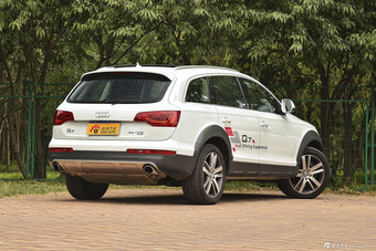 2014款奥迪Q7 35TFSI越野型