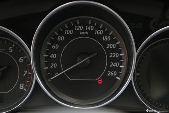 2015款阿特兹2.0L自动蓝天时尚版