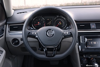 2016款宝来1.4T自动豪华型230TSI